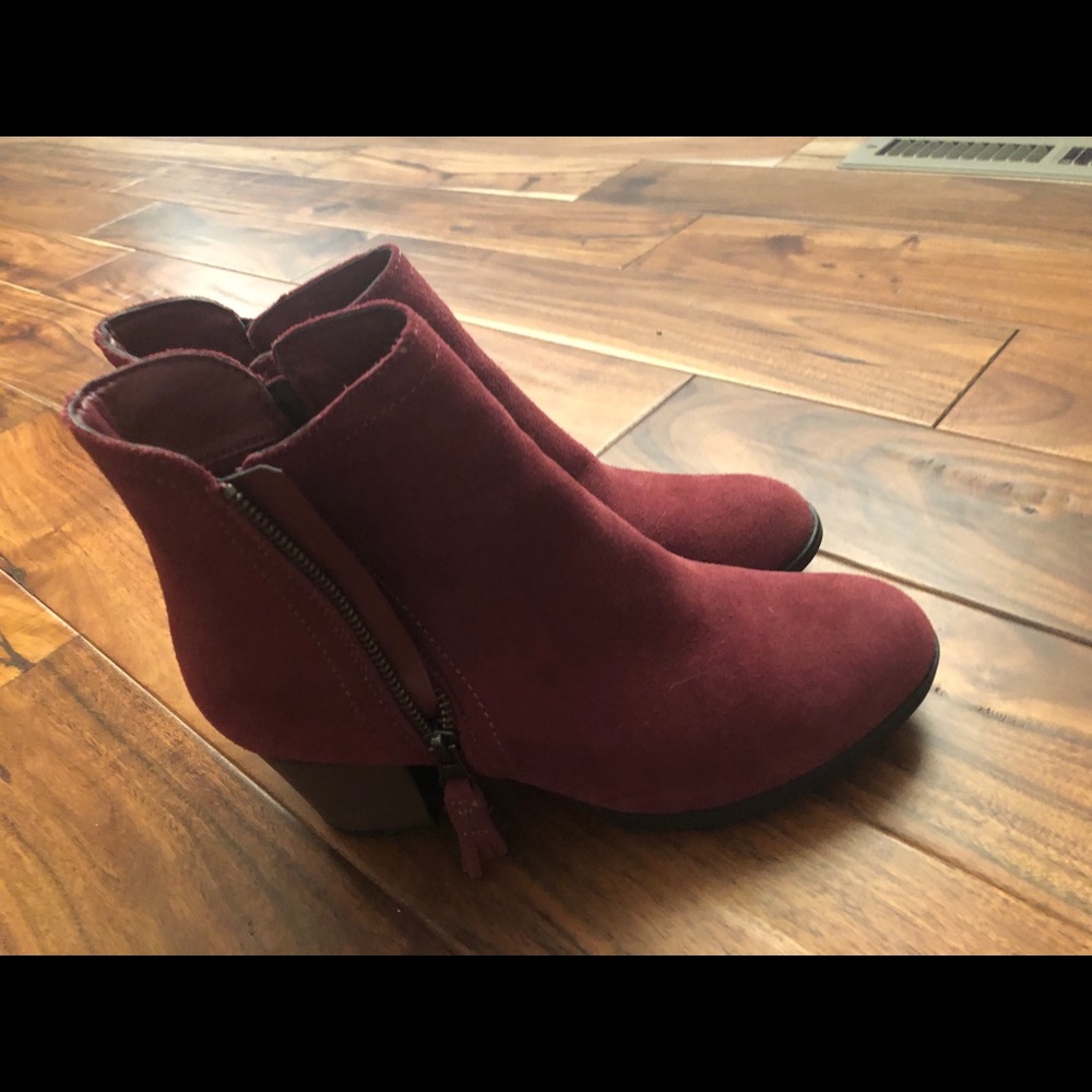 Sketchers booties